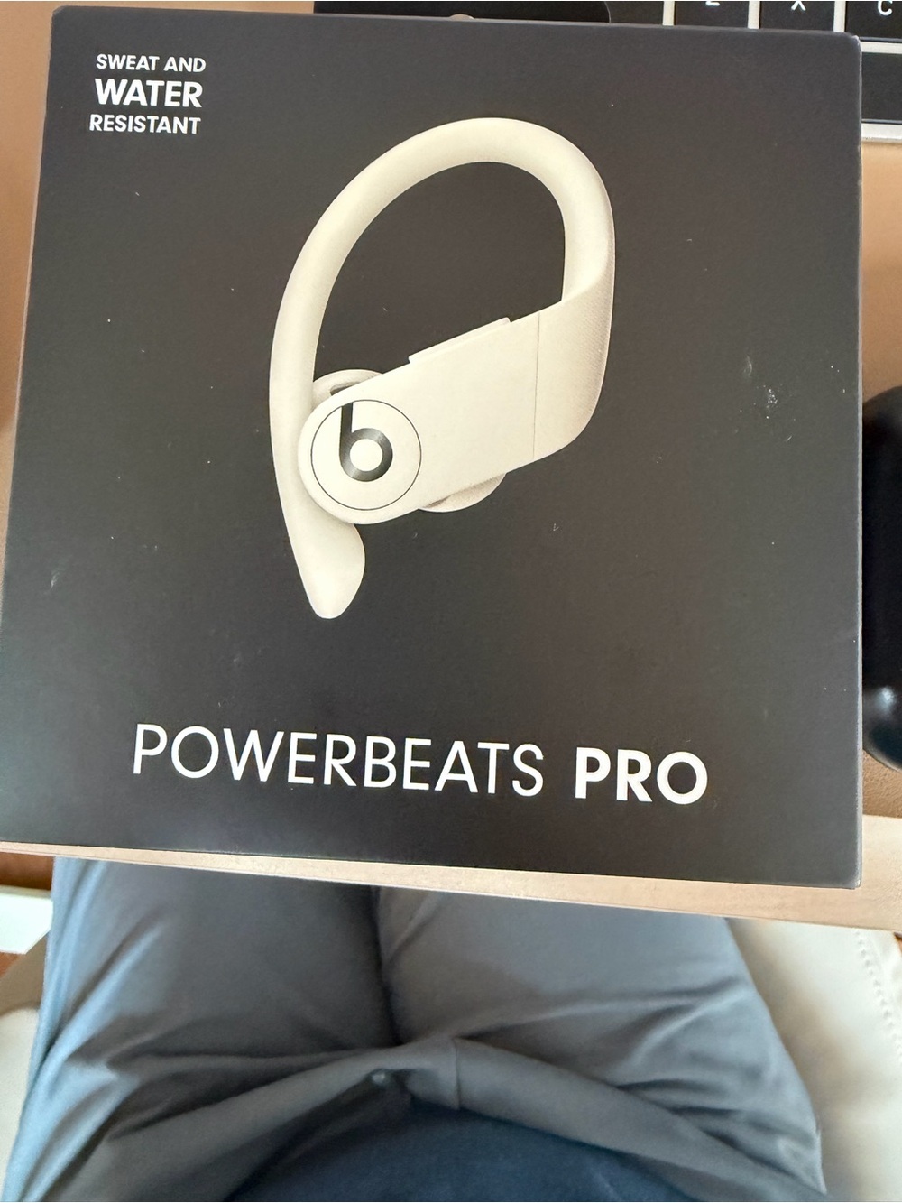 Beats by Dre Powerbeats Pro - White